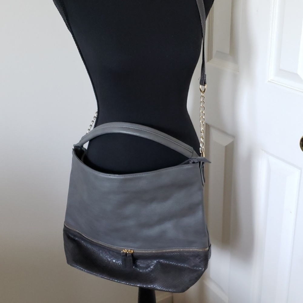 ❗SOLD❗Dream Control Vegan Leather Grey Shoulder - Picture 8 of 8